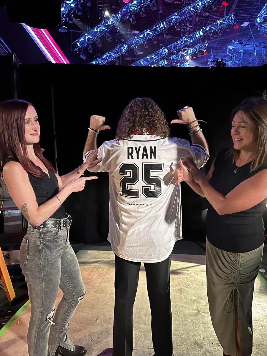 RyanArgast's tweet photo. I’m Speechless #TeamDanAndShay @TheVoice_TF1 https://t.co/ViVogNgn3u