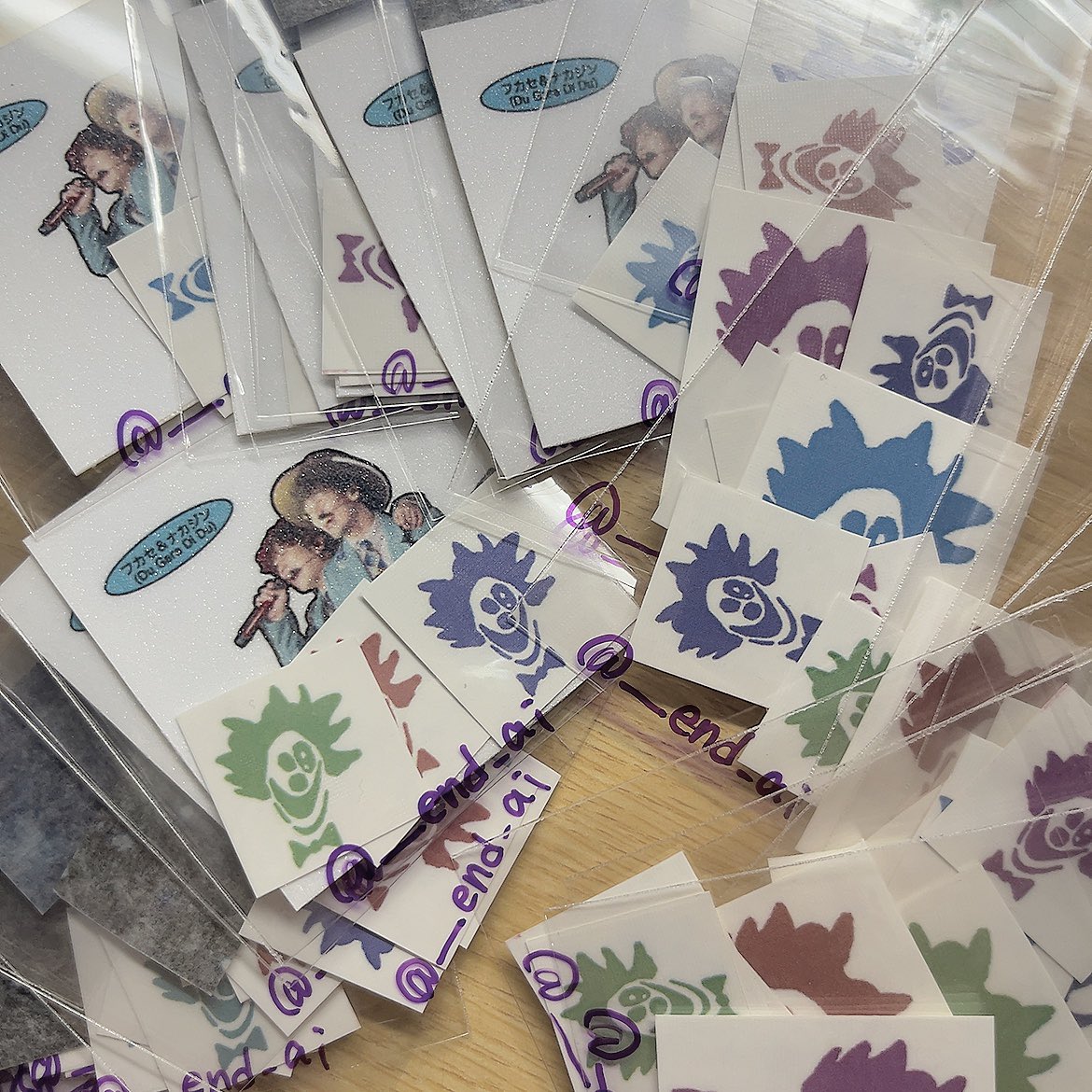 タトゥーシール作った🤡
会場で会えた人良かったら貰ってください✌🏻
ポケモンパン風シールは数限りあるけど！