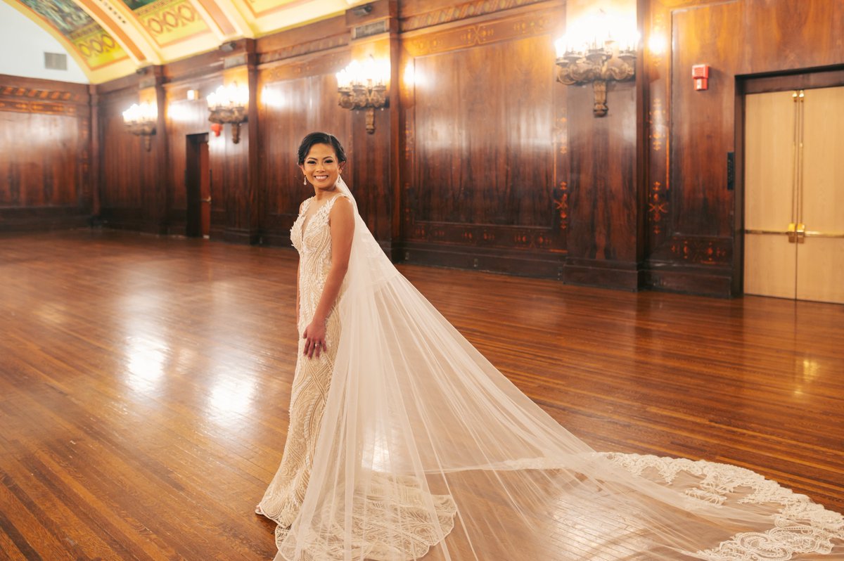 Ready to walk down the aisle with this dreamy hairstyle 💒

Photo by Tim Hara Photo
Hairstyle by Carrie

#HMUbyAppease #weddingmakeup #weddinghair #weddingglam #bride #bridallook #bridalhair #bridalmakeup #bridalbeauty #weddingtransformation #weddinginspiration #chicagowedding