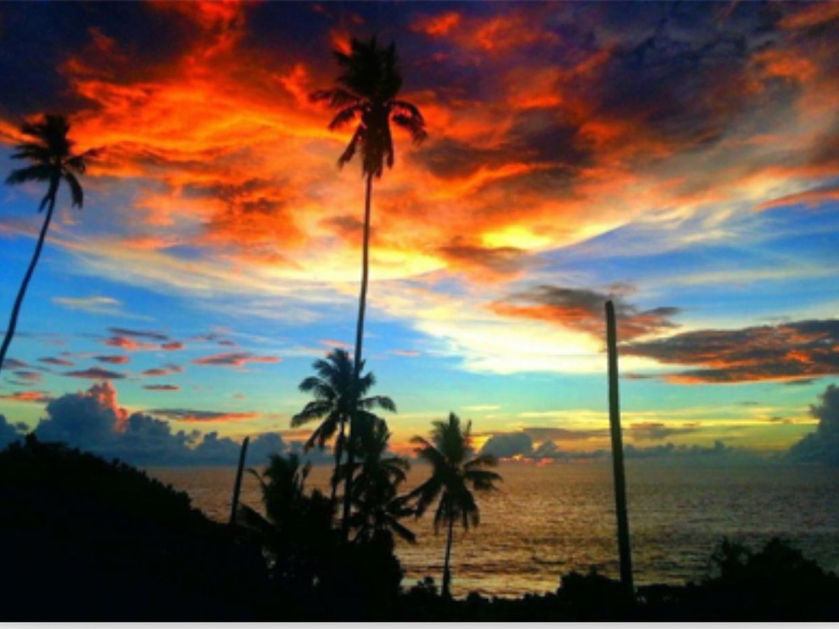 Sabeen3331's tweet image. Beautiful #sunrise in Simberi, New Ireland, Papua New Guinea. 😍
📸Timothy Thurman