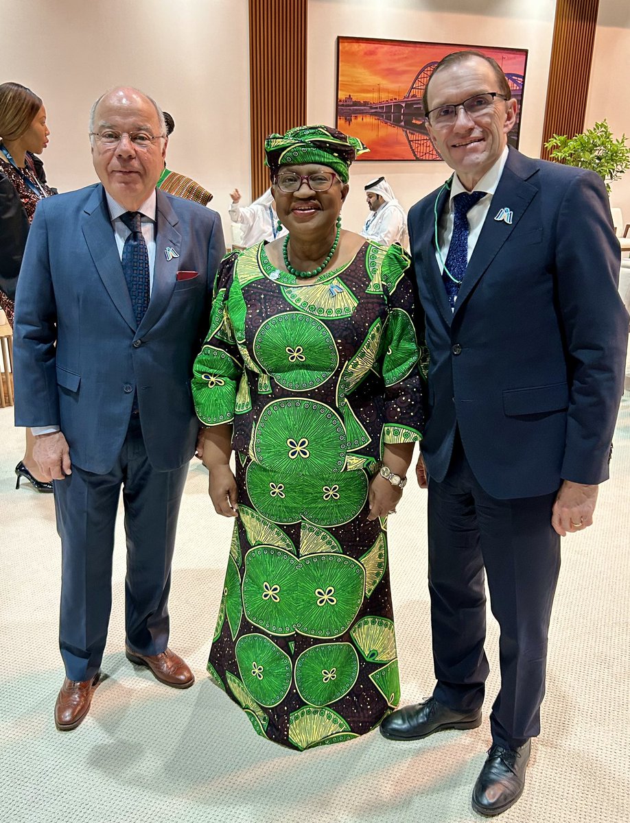 Inspired by last week’s G20 meeting on global governance reform, ably chaired by FM Mauro Viera of 🇧🇷, ready to work for defending and strengthening our rule-based trading order at the WTO Ministerial in Abu Dhabi. Here w/ <a href="/wto/">WTO</a> Director General <a href="/NOIweala/">Ngozi Okonjo-Iweala</a>.