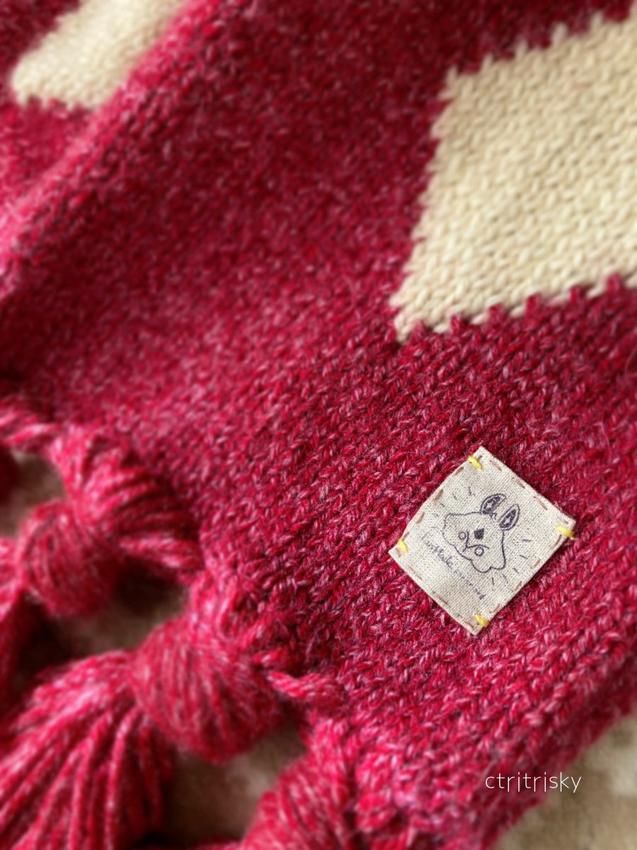 冬編むマフラー、ついに完成しました🎉 星の子たちのマフラーを編んで