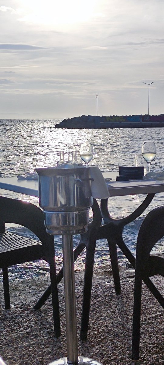 AlexandrosChal's tweet photo. #SEA #break #greece https://t.co/hiOO4d1RR2