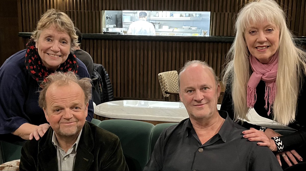 TaraWardBooks's tweet photo. I am OVER THE MOON to announce that our #BennyAndHitch has been nominated for THREE #RadioDramaAwards! #BestOriginalDrama Prod: #TraceyNeale #NeilVarley
#BestActor #TimMacInnerny #ImisonAward #AndrewMcCaldon!
I am bursting with pride! You can listen here: https://t.co/ioSXPDgx2R https://t.co/knEz3hORqq