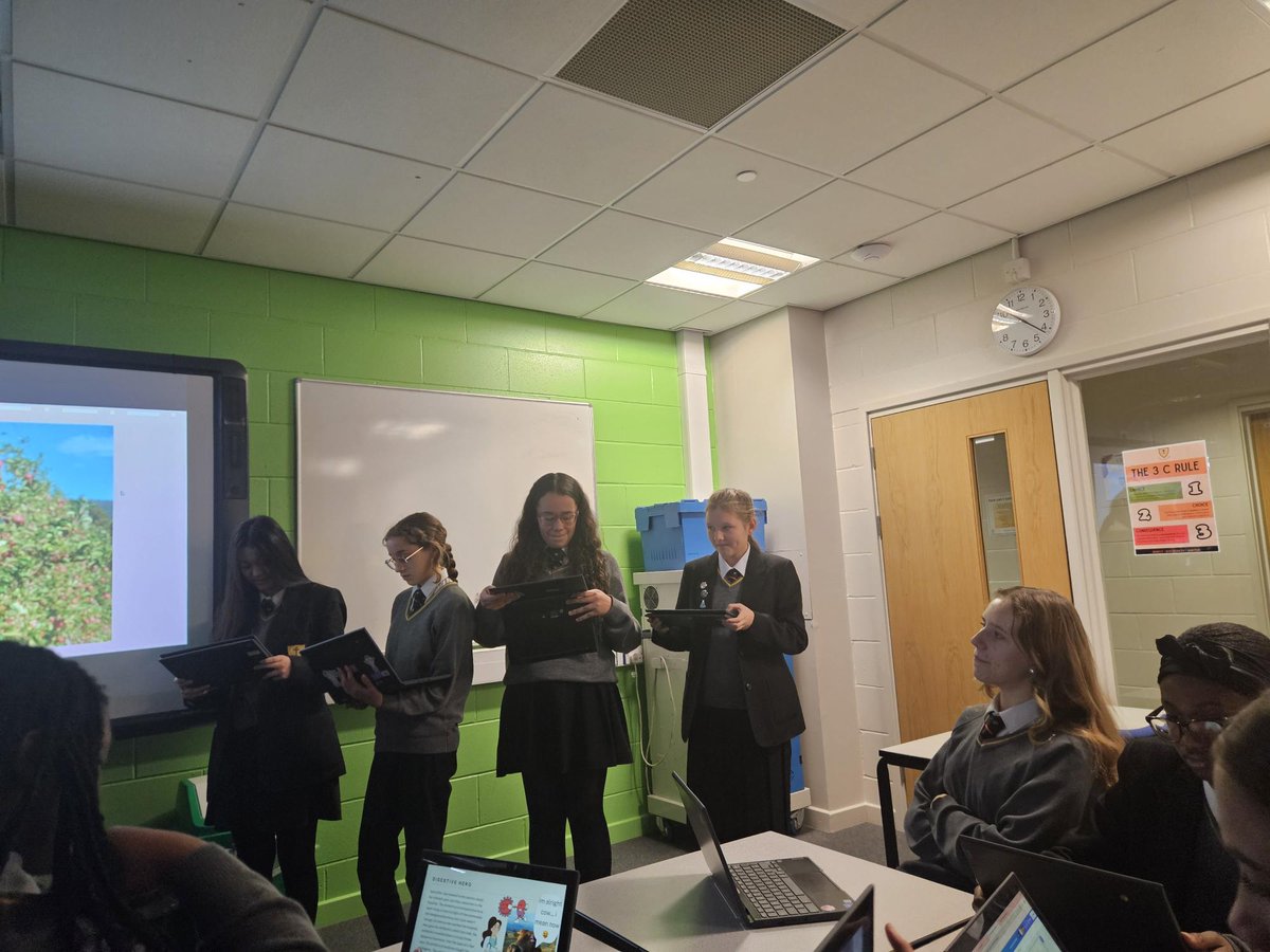 bonus_pastor's tweet image. This new term with Ms D'wan's Science classes have been nothing short of vibrant. We cannot wait to see what discoveries await them! 
#ScienceRocks #MsDwanRocks
