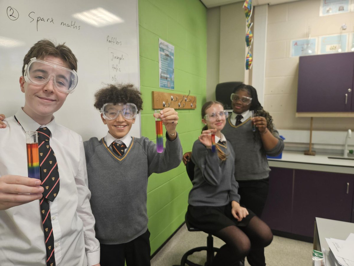 bonus_pastor's tweet image. This new term with Ms D'wan's Science classes have been nothing short of vibrant. We cannot wait to see what discoveries await them! 
#ScienceRocks #MsDwanRocks