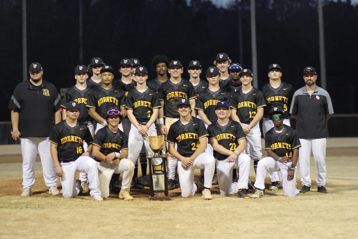 The Hornets got a big 13-0 win in the Battle of the Groves tonight. <a href="/MasonMorgan24/">Mason Morgan</a> got the win with 5 IP, 2H, and 7 Ks. Freshman Logan Nipp hit a grand slam for his 1st HR. Gunner Launius was 2-3 with 2 RBI. <a href="/Calebjohnsonn8/">Caleb Johnson</a> was 1-2 with a triple. <a href="/KBoBaseballGuru/">Kevin Bohannon</a>