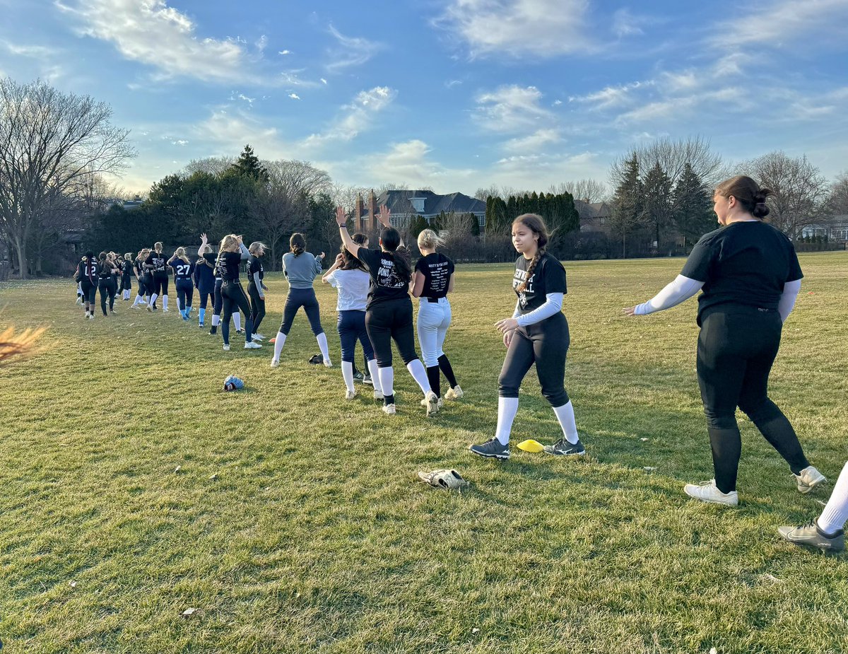 FriarSoftball's tweet photo. Awesome showing of energy and talent today!! 🙌🏽 Day 2 tomorrow!! Make it count🫵🏽🥎🫡. #FriarPride #IHSA #StudentAthletes #DoTheWork #FenwickFriars https://t.co/28LZWx0jRF