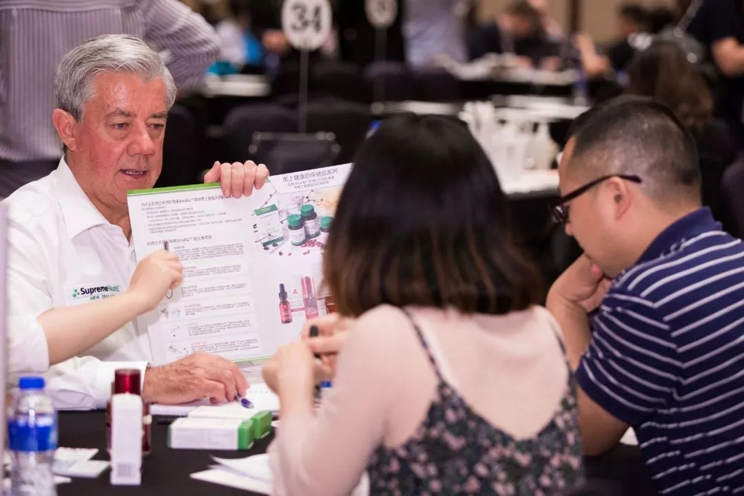 ChinaBeautyExpo's tweet image. What will be at CBE Supply Chain-to-Manufactures Business Meetings？
-Selected global cosmetics supply chain companies including packaging, equipment &amp;amp; machinery, OEM&amp;amp;ODM, and ingredients.
-Global buyers club including brands, manufactures and private labels.

#CBE #CBEShanghai