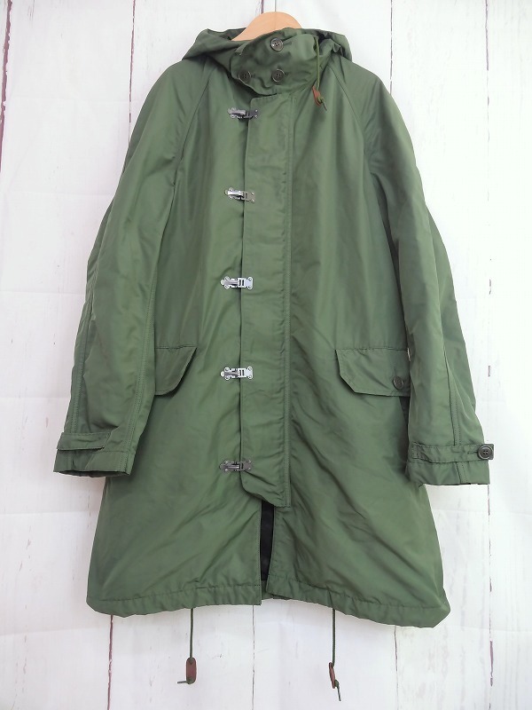 ヤフオクに出品中！COMME des GARCONS HOMME コムデギャルソン オム フードコート グリーン ポリエステル100% M HD-J020 AD2019
page.auctions.yahoo.co.jp/jp/auction/e11…