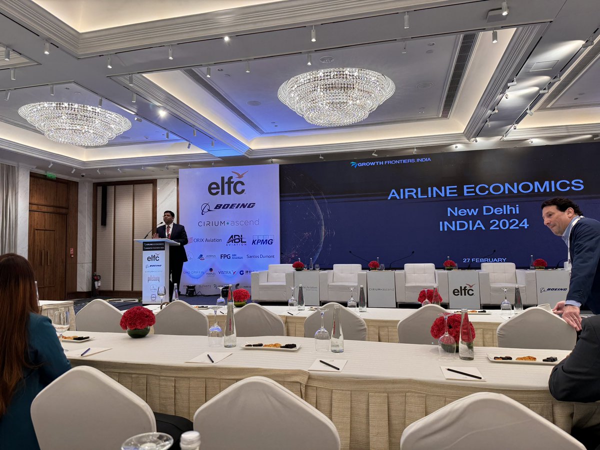 Great to be at the #AIRLINEECONOMICS conference at Delhi by @SarinAndCo & @ELFC_com @BoeingAirplanes @cirium @KPMGIndia @ABLaviation 
Thanks to @Deaphen Great to meet @LiveFromALounge #aviation #avgeek #leasing #finance #aviation