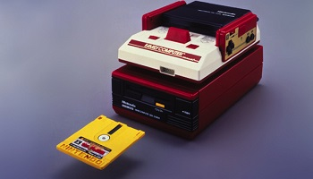 このファミコンの所謂ディスクシステム このディスクシステムで使って