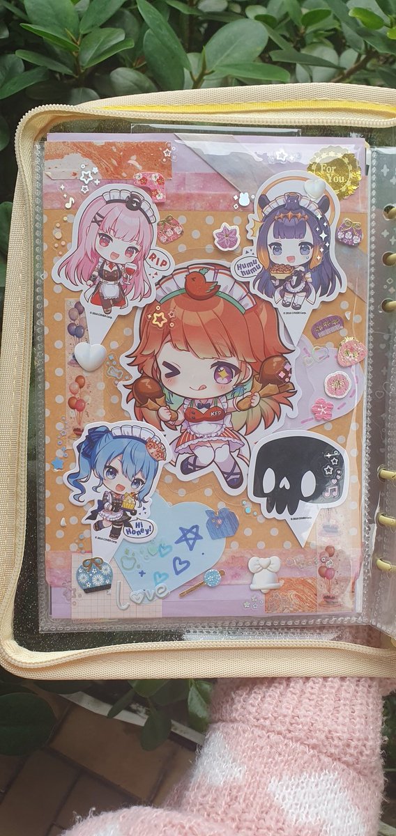 Chixhiro__'s tweet photo. @anipluscafesg Scrapbooking! Chibi Art By @Tanukii_don https://t.co/MoVI0OjWUF