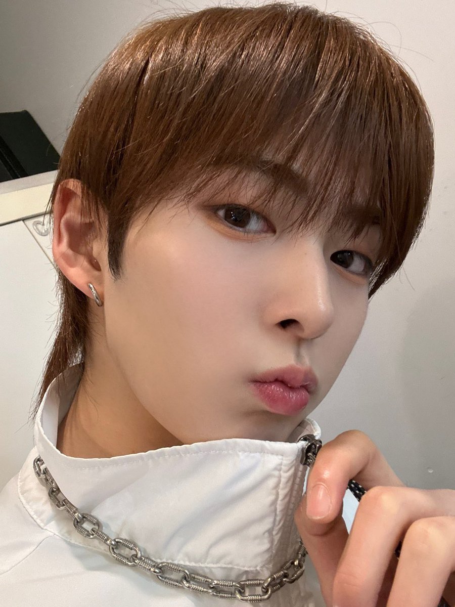 LUN8_members's tweet photo. [#타쿠마]
하나원큐 여러분 어제는 정말 고생 많으셨습니다!!
직접가서 보는 경기는 눈을 뗄 수없을 정도 재밌고 멋있었습니다!!
앞으로도 하나원큐 파이팅!!

#LUN8 #루네이트 #하나원큐 https://t.co/tS3cKuft7m