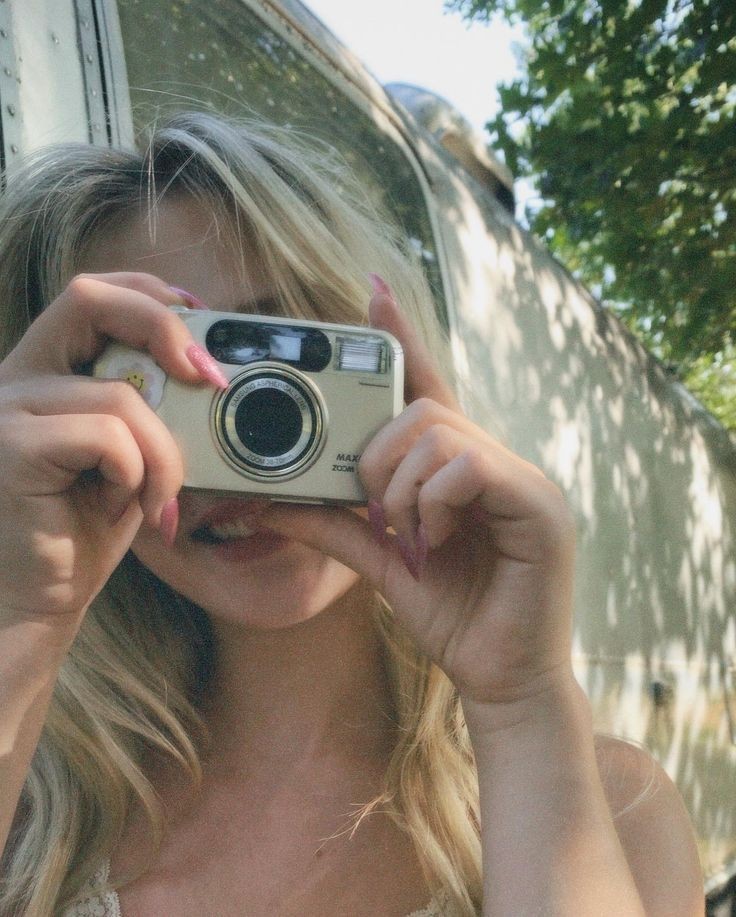 Tudo em você é mágico, seu jeito meigo e doce, seu companheirismo, paciência e amor me inspiram, eu te admiro tanto,minha nana, que nem mesmo as palavras mais bonitas seriam capaz de descrever