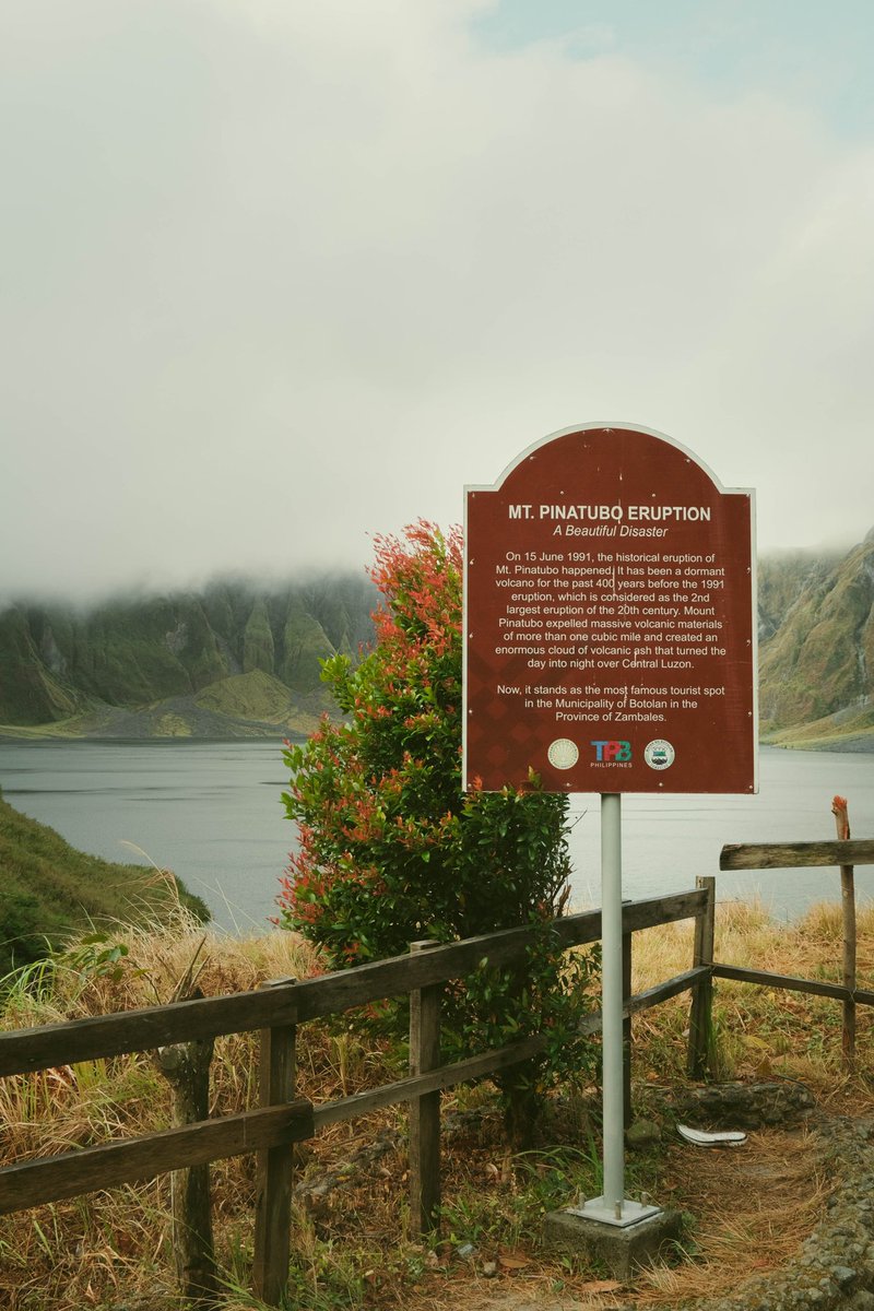 Disaster came beauty

#fujifilm #fujifilm_xseries #fujixt30ii #photograghy #adventure #trail #hike #hiking #pinatubo #ph #philippines #landscape