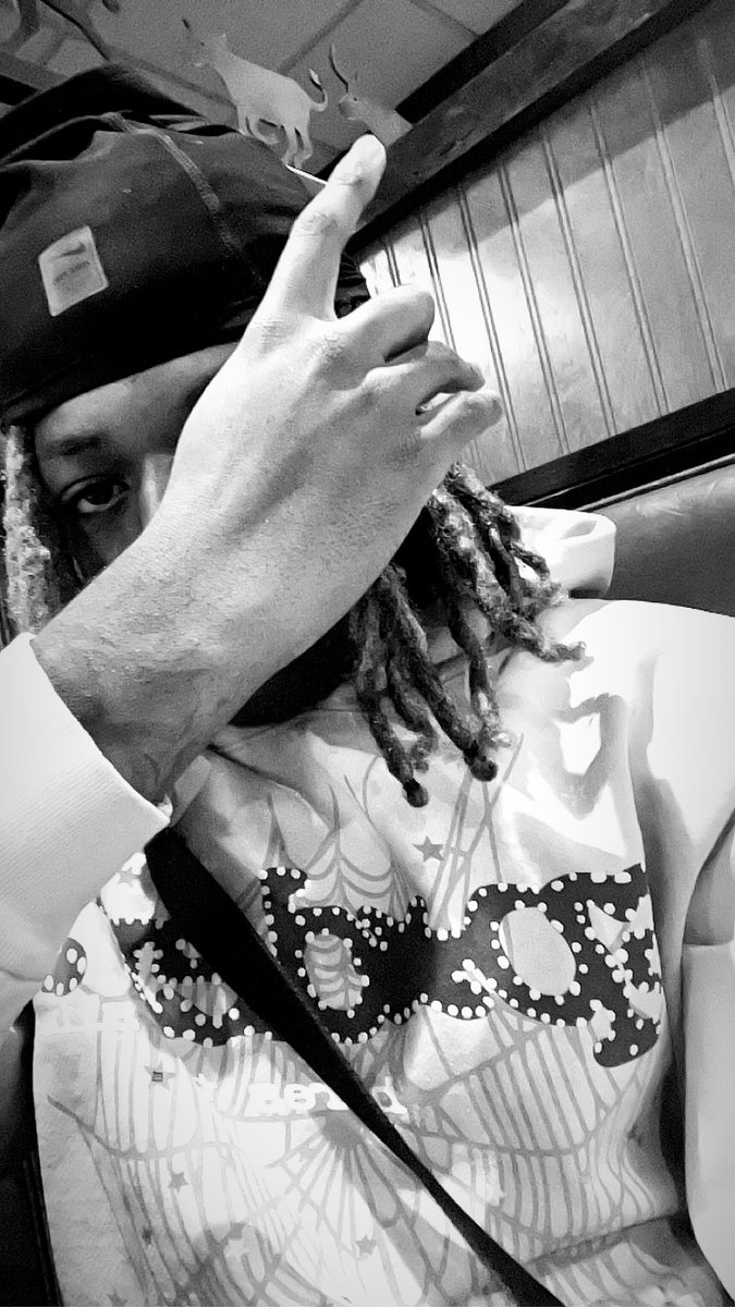 MR FUNDS🧻💰 tweet media