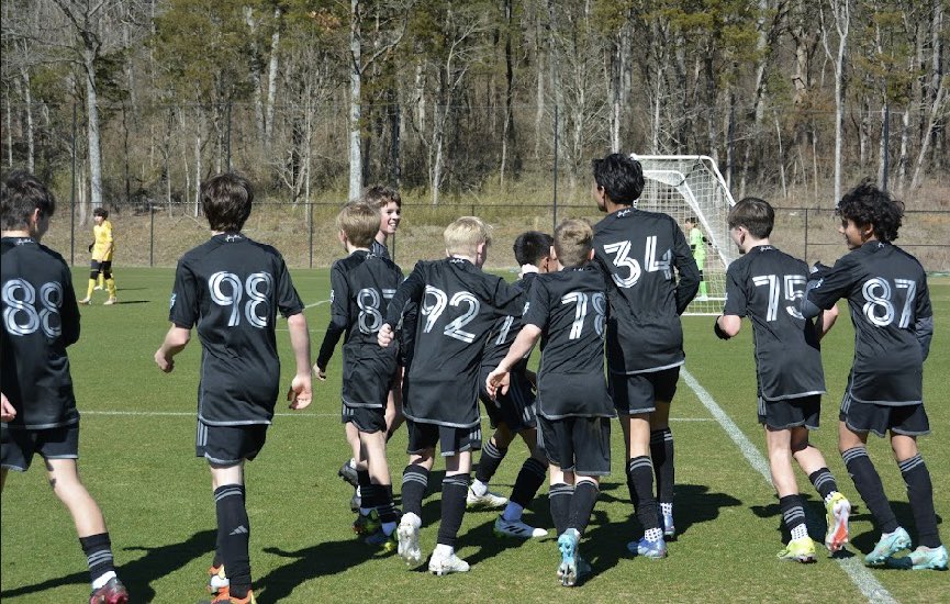 kj52011's tweet photo. Bounce back 2-0 win over FC Cincy and then the boys and I got to walk out for opening night… so fun! #NSC https://t.co/MuTqAtO9Ls