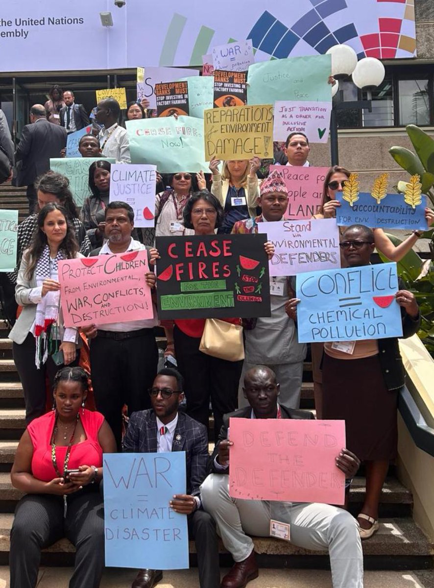 <a href="/PANAsiaPacific/">PAN Asia Pacific (PANAP)</a> stands with Gaza! 🇵🇸✊🏼 At #UNEA6 in Nairobi, we joined hands with other CSOs to show solidarity. UN reports 2.3 million Gazans are battling hunger, with 500,000 on the verge of famine due to ongoing Israeli attacks and obstacles in food aid delivery #StandWithGaza