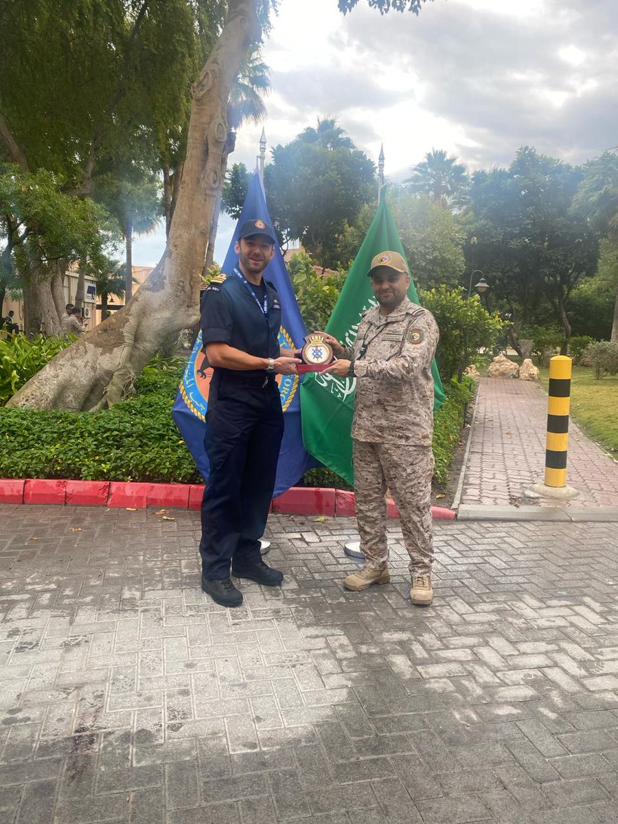 To enhance relationships between personnel serving in the region from 🇸🇦 Royal Saudi Naval Forces and the 🇬🇧 Royal Navy, the Commander of Combined Task Force 152 met with the Commanding Officer of HMS MIDDLETON, who recently participated in CTF 152’s exercise SEA FALCON. CCTF…