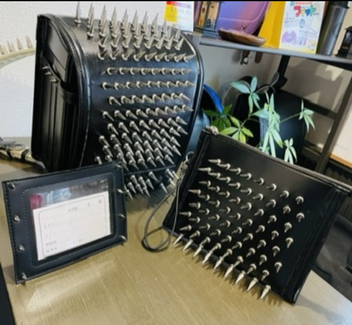 ！期間限定販売！金属製手のオブジェコレクション 15点 SNAKER-handicraft-革製品専門店 on X