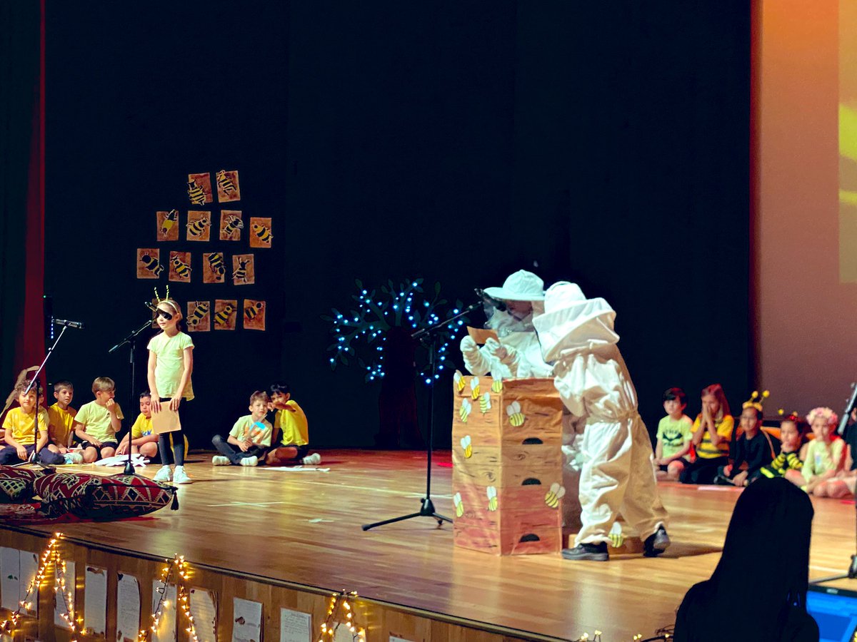 ArborPrimary's tweet photo. A perfect fusion here @ArborDubai💚 this morning from our @ArborYear3 💚, as we were all taken on a journey of #TreasuresoftheDesert🏜️- a production that truly #encapsulated✨ what an Arbor education means to us all! The smiles & applause at the end brought us great #joy❤️!🙏🏼🌿🏆 https://t.co/mhaWbQzYrD