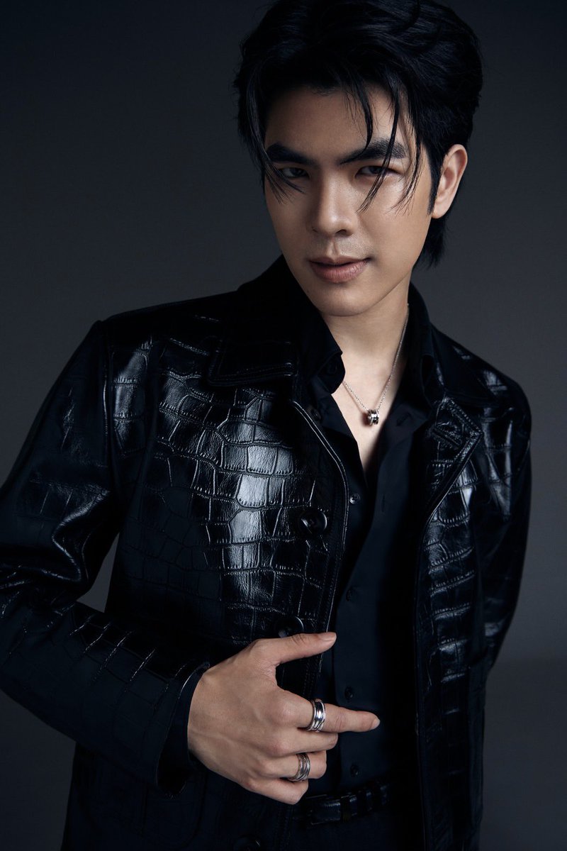 dailyscoopsnews's tweet photo. เล่นใหญ่ไม่หยุด จะไปสุดที่ตรงไหน ! BE ON CLOUD วันนี้ประกาศว่า มาย ภาคภูมิ คือคนไทยคนแรกในฐานะ Friend of the house for BULGARI Thailand และถือเป็นผู้ชายคนแรกของ South East Asia 

#MilePhakphum
#Bulgari 
#BulgariThailand #BulgariThailandxMile https://t.co/Z4Pzv2S9Ek