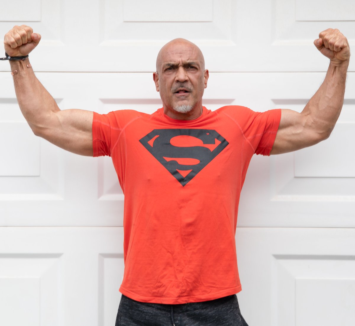 GertFITNESS's tweet photo. Flexing my favorite muscle group in my favorite tee! Happy Tuesday, everyone!
Curious about achieving a fit physique over 50? Discover my renowned coaching systems for mature bodies: https://t.co/jJ5lXwuCKM
More about me: https://t.co/6916iRskAr
#MuscleTee #HappyTuesday https://t.co/si5ZN0dw6c