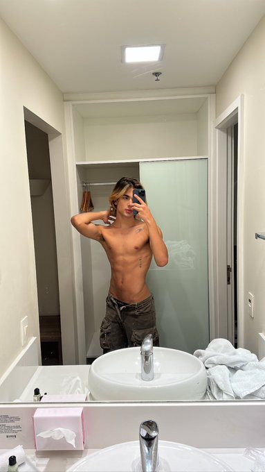 Boa noite ❤️🍪 https://t.co/HWKoDULqZk