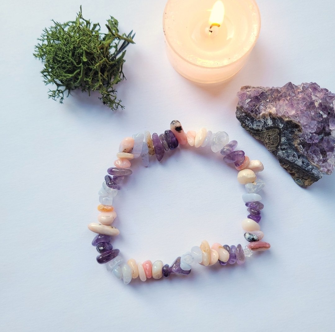 Calming bracelet for anxiety, depression, panic attacks and inner peace. 🧘‍♀️🤍💜🩵
With Amethyst, Blue Lace Agate and Pink Peruvian Opal.

thewildwoodlandwitch.etsy.com
#MHHSBD #EarlyBiz #BizHour #britcrafthour #collabhour