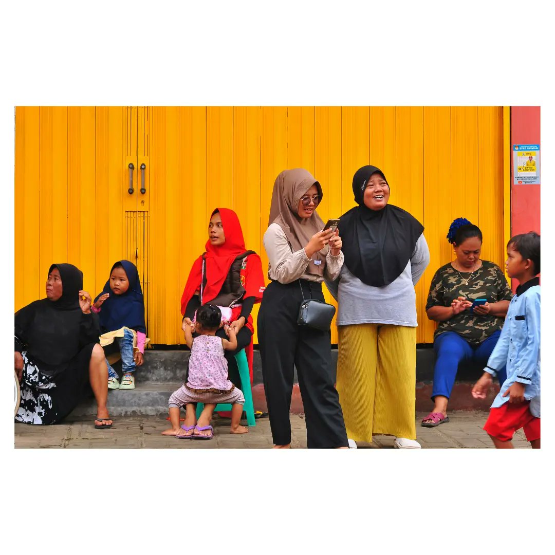 #streetlife_award
#streetphotographyindonesia
#dreaminstreets
#streetphotography
#streetmoment
#street_macadam
#minimal_streetphoto
#serikat_sp
#streetindonesia
#sharing_streets
#friendsinstreets
#indonesia_onthestreets
#streetphoto_asia
#streetphotograph
#potopotokota