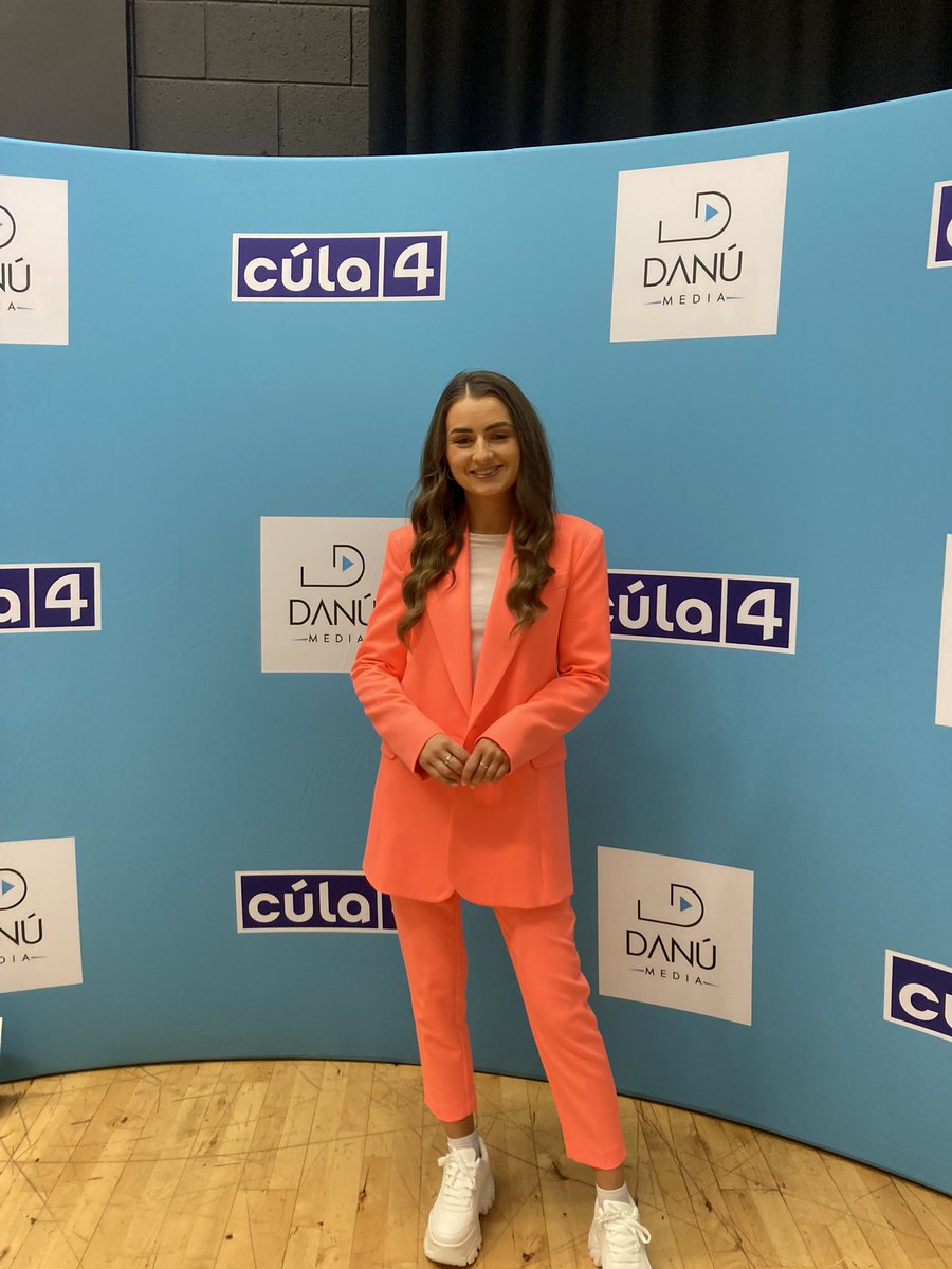 dmpr_galway's tweet image. Anseo #irishdeafvillage @IrishDeafSoc seoladh @danumediagalway @SaolElla le @Cula4_TG4 #isl #irishsignlanguage