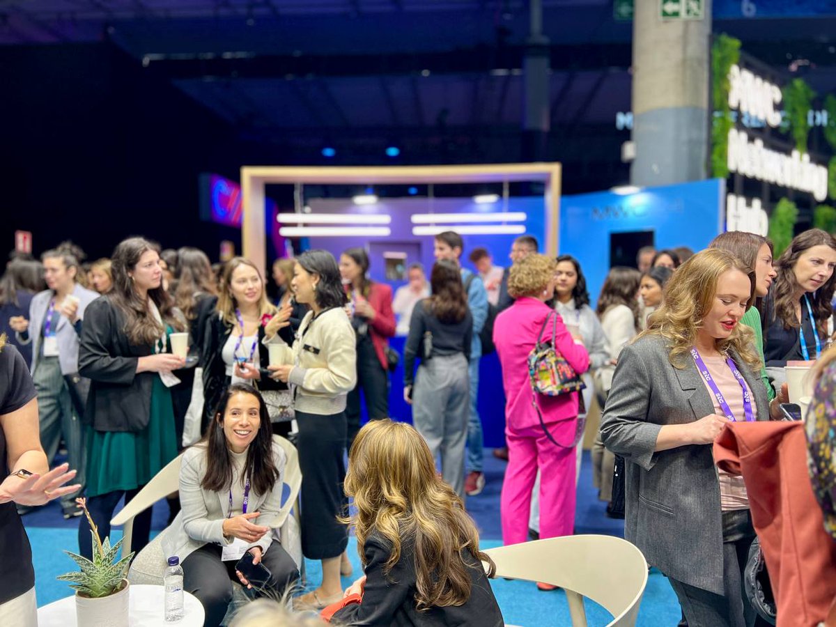 TechMode tweet media