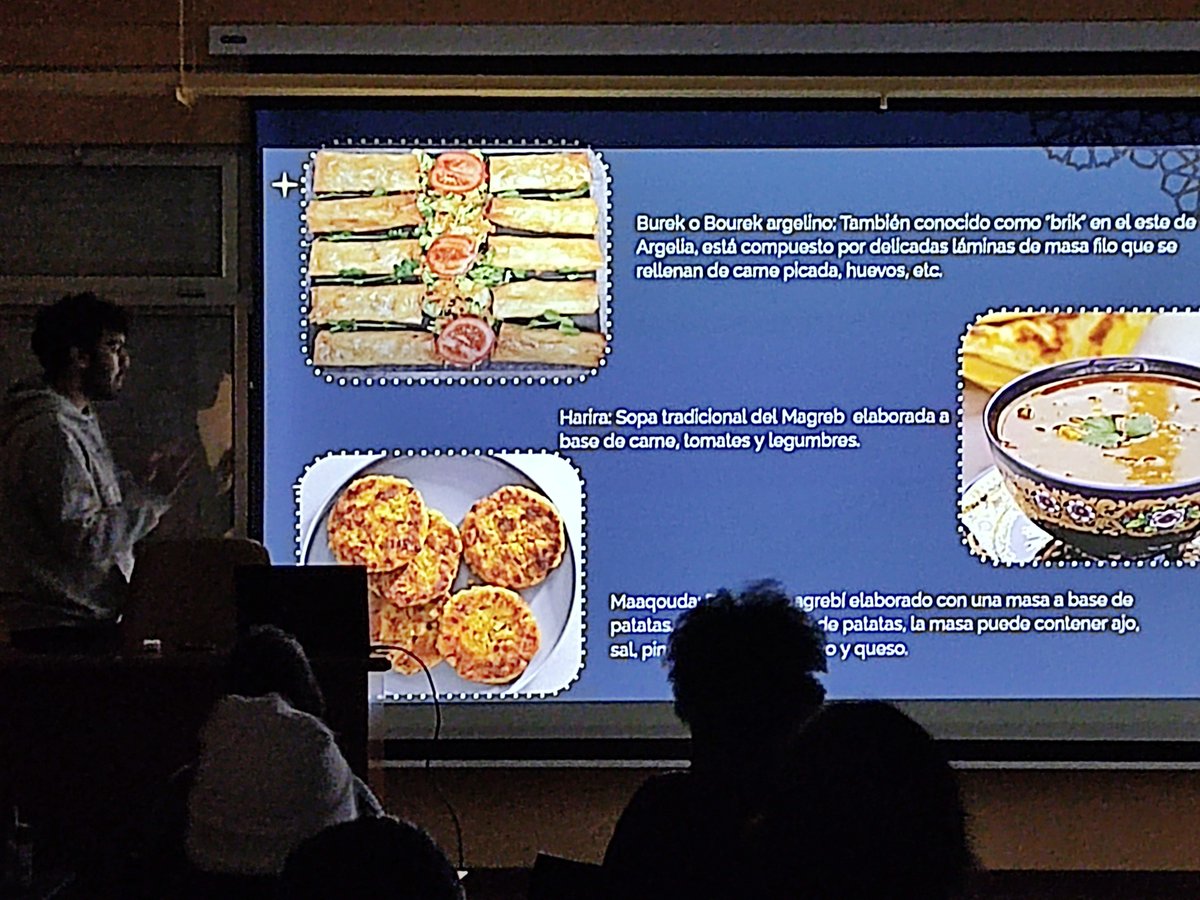 ¡Un recreo más, otra sesión de biblioteca humana! Mehdy, nuestro alumno, compartió ayer detalles sobre las tradiciones y la deliciosa gastronomía asociadas al mes del Ramadán. ¡Gracias por abrirnos una ventana a tu cultura y tradiciones! 📚🌙 #Ramadán #Cultura #BibliotecaHumana
