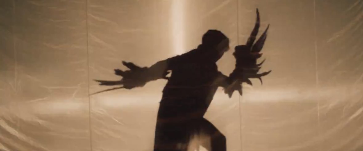 taddybearclub's tweet image. ที่มาของคำว่าหล่อยันเงา 💅

#ATLASIGotThatMagic_Teaser2