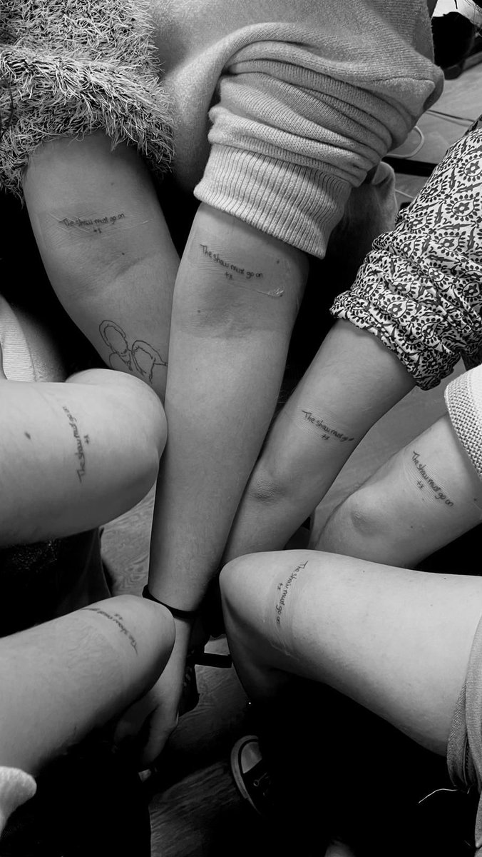 Y ahora que hacemos sin ti? Si eras la alegría, eras las ganas, eras la fuerza... 
Siempre estarás en nosotras, tanto en el corazón, en la memoria como en la piel
Va por ti, Ana❤️‍🩹