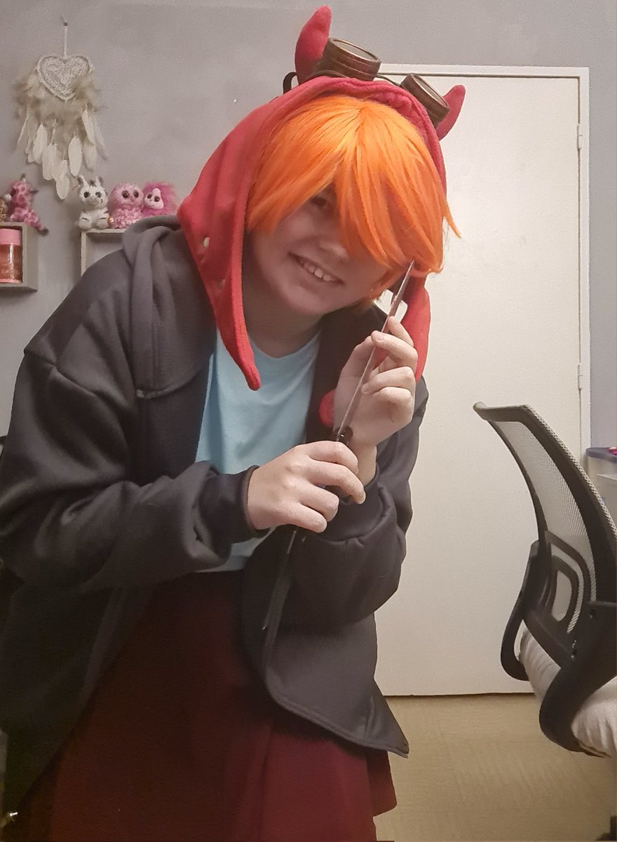 michael_1ft0n's tweet photo. [ I HAVE A LOT OF PICTURE AND I DON'T HAVE POST, ANYWAY WHERE IS THE FANDOM W2H PLS, I WANT MEET FRENCH WHO KNOW W2H TOO BECAUSE I'M FRENCH ] #welcometohell #w2h #w2h2 #welcometohellcosplay #sock #socksowachowski #napoleonmaxwellsowachowski https://t.co/9jjWUqBfYe