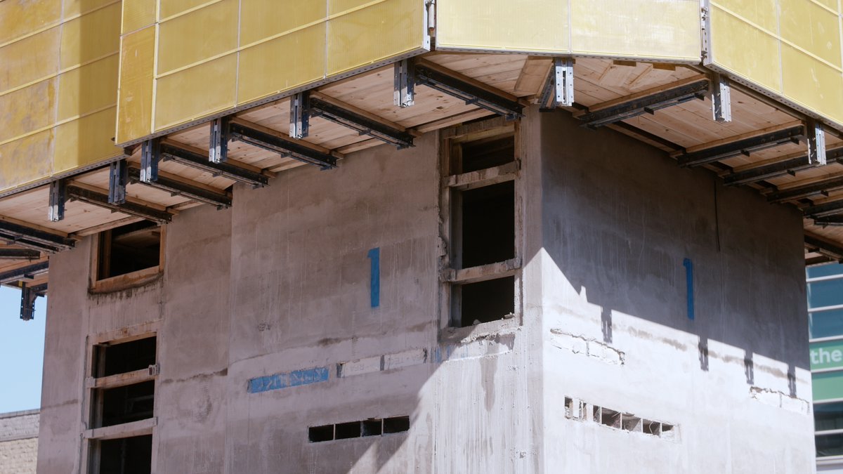 dokauk's tweet photo. It’s been brilliant to have been involved in the construction of One Victoria project in Manchester city centre, working with  and – 10 and 14-storey apartment blocks.

https://t.co/SGjLo0EXfm

#Formwork #ConcreteCore #Manchester #ManchesterProject #ConstructionIndustry #Slipform https://t.co/QS2IZo4U6K