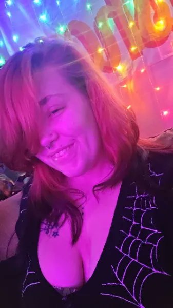 Kitten420B's tweet photo. It's my birthday month spoil me https://t.co/uJHDGTACht https://t.co/tQ2hHJQWtH