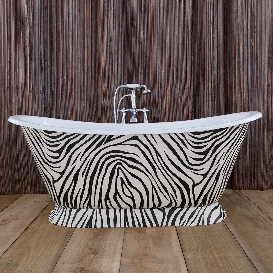 Did you know our baths can be bespoke finished in leather, fabric, hand gilded or painted in over 10,000 colours from prestigious brands like Farrow & Ball, and Little Greene 🌈 Featuring The Galleon in Zebra Leather! hurlinghambaths.co.uk