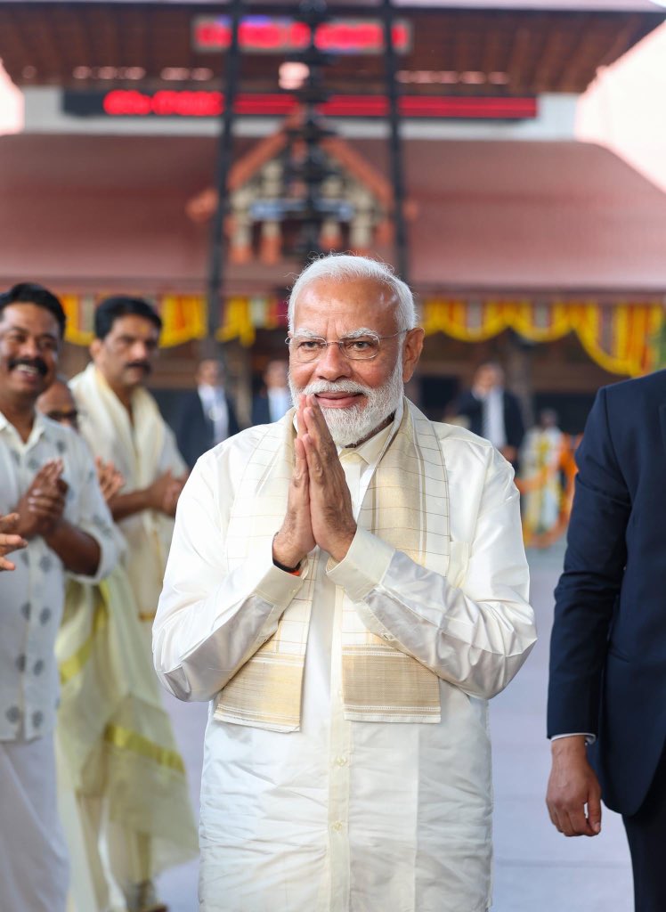 BjpCmc11's tweet photo. The One Nation One Ration Card initiative is facilitating seamless access to food grains for migrant workers in Kerala.#ModiyudeGuarantee https://t.co/rKsPxOOQw3