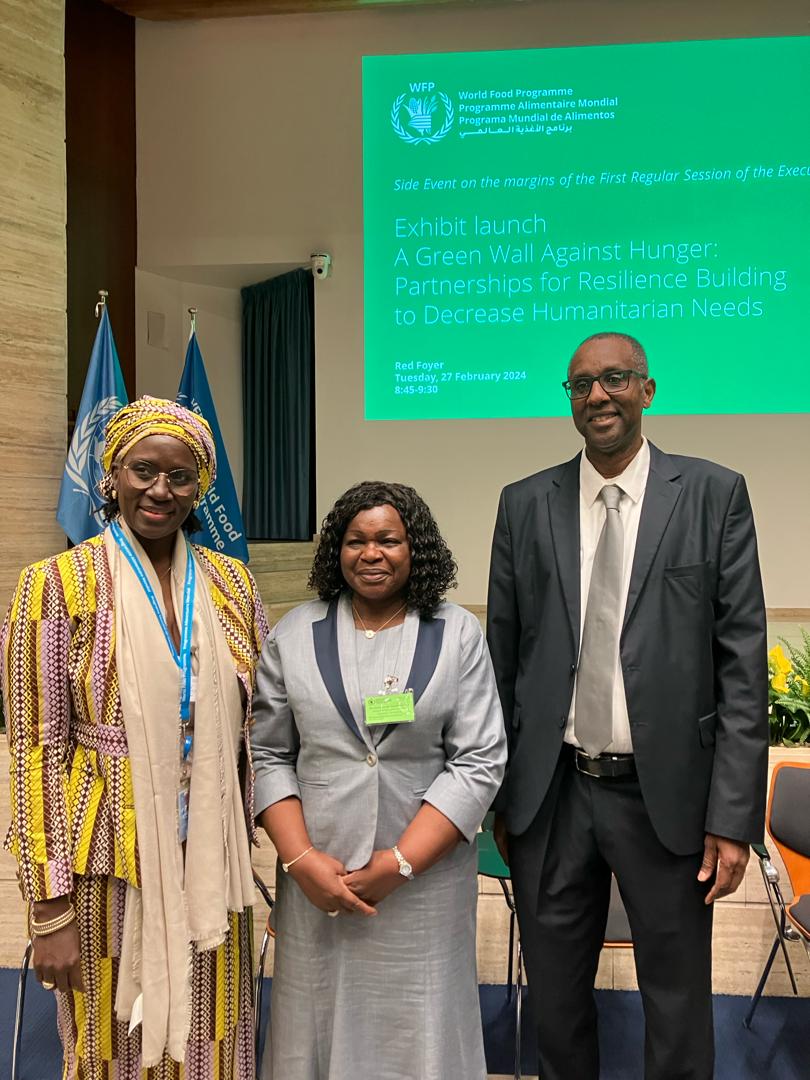 WFP_TheGambia's tweet photo. Our Country Director accompanied by the Hon. Minister of #MOBSE🇬🇲 presenting our new country strategic plan, 2024-2028 to @WFP’s Executive board for approval linked up with AED @vguarnieri, @WFP_WAfrica RD ai and other Gambian #WFP Country Directors, @kindaysamba &amp; Husainou Taal https://t.co/GIxy2QAj6F