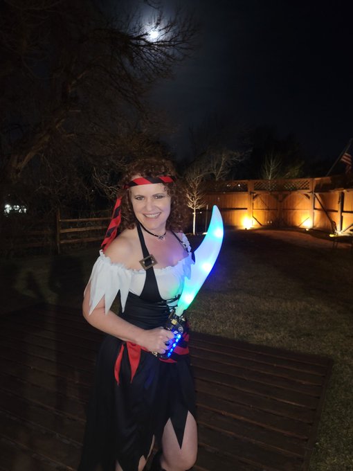 Saturday was Pirate night.  It was fun to hang out with friends.  https://t.co/2sQH8zniaI  #Pirates #milf<a href="/tag/party"class="tags"><span>#party</span></a><a href="/tag/pirates"class="tags"><span>#pirates</span></a><a href="/tag/redhead"class="tags"><span>#redhead</span></a><a href="/tag/moon"class="tags"><span>#moon</span></a><a href="/tag/milf"class="tags"><span>#milf</span></a>