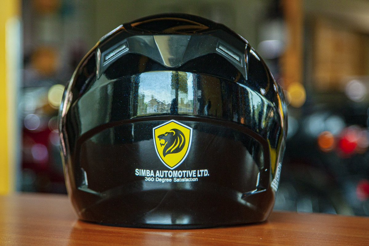 SimbaAutomotiv1's tweet photo. Gear up for the ride of a lifetime with Simba Automotives! Elevate your safety with our top-notch helmets designed for ultimate protection. 🛡️🏍️ #SimbaAutomotives #SafetyFirst #RideSafe #HelmetProtection #AdventureAwaits https://t.co/dqyy9lpq06