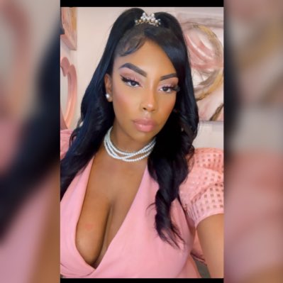 AsiaMiAmor's tweet photo. #NewProfilePic @JaySimeo told me to change 🤣 https://t.co/qLS2fvtFLo