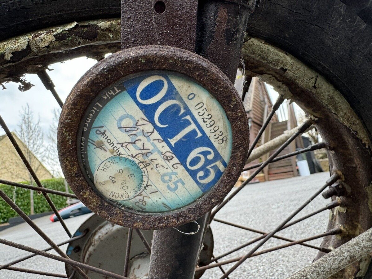 BarnFindsUK's tweet photo. Ad:  BSA Bantam 175cc Trials Bike
On eBay here -->> https://t.co/IXwcoDoKtJ

 #BSABantam #TrialsBike #VintageBike #ClassicMotorcycle #MotorcycleRestoration #MotorcycleForSale #eBayFinds https://t.co/0OpYhkyXET