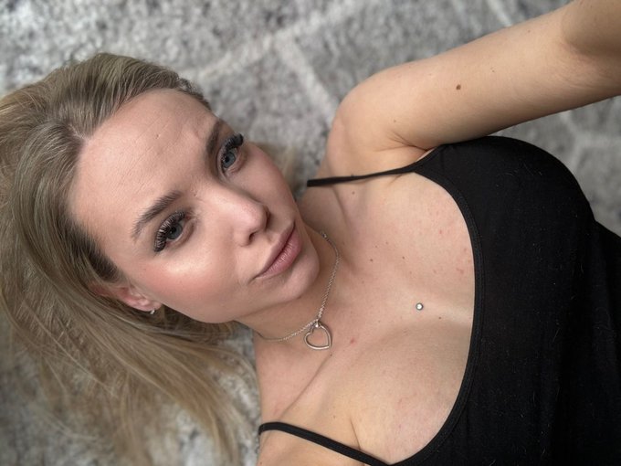 Oh hey👋 https://t.co/dMOjiePOoI