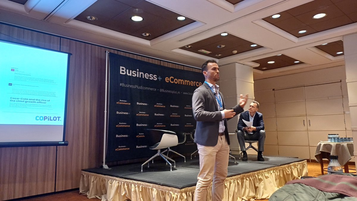 BusinessPlus_es's tweet photo. 👉 El pasado jueves celebramos la primera parada del tour #EcommerceLab en Valencia. 👉 Compartimos un resumen fotográfico de lo que fue este gran día. 📸
@CTTExpressES y #copilot nos acompañaron 
🚀next stop: #Málaga https://t.co/JonITBm7Ua https://t.co/fEU10v0z54