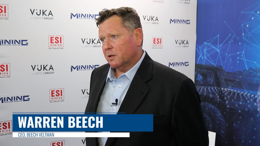 BeechVeltman's tweet photo. Warren Beech shares key insights at #MiningIndaba with #MiningReviewAfrica. Reflecting on the challenges of 2023 for #AfricanMining, he examines what lies ahead for the #African &amp; more specifically the #SouthAfrican #MiningSector in 2024. #Mining #Minerals
https://t.co/Wc4jnMrWzK https://t.co/vV97KGkEiP
