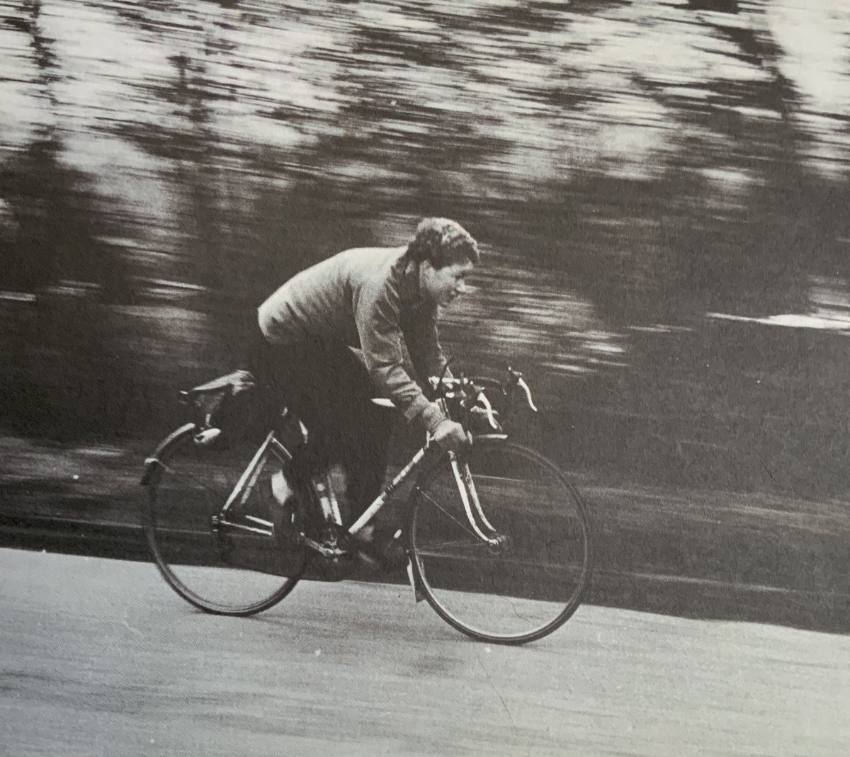 Beryl Burton at the 1978 national women’s 25 mile championship and riding the 10 miles to work before putting in another 50 afterwards.